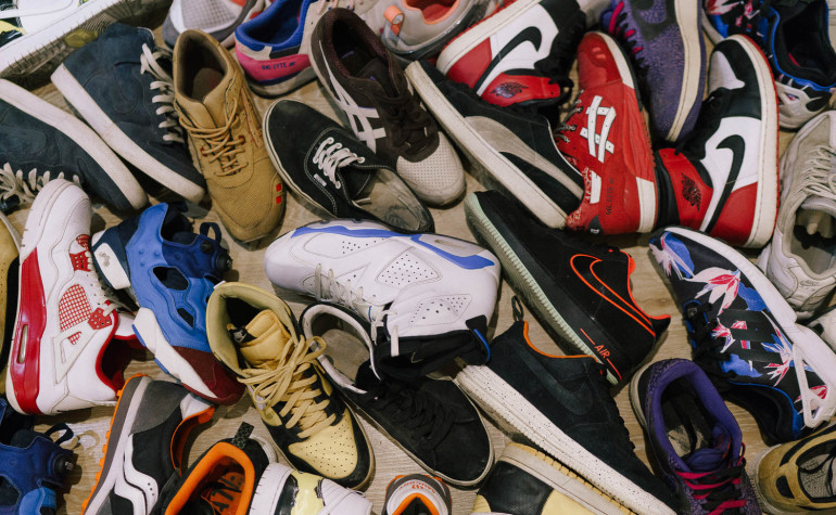 Топ-10 трендових кросівок сезону весна-літо 2025